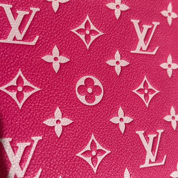 Louis Vuitton Spring In The City collection zippered pouch💖💖🖤🖤 - Picture 13 of 13